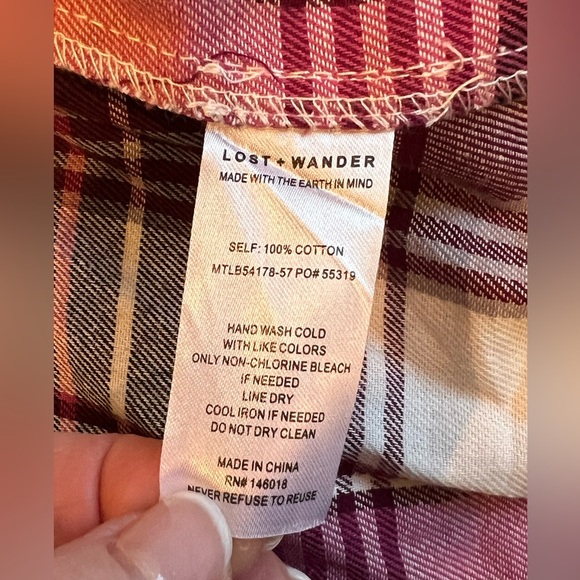 LOST + WANDER women plaid roll up sleeve shirt /size M - Picture 9 of 12